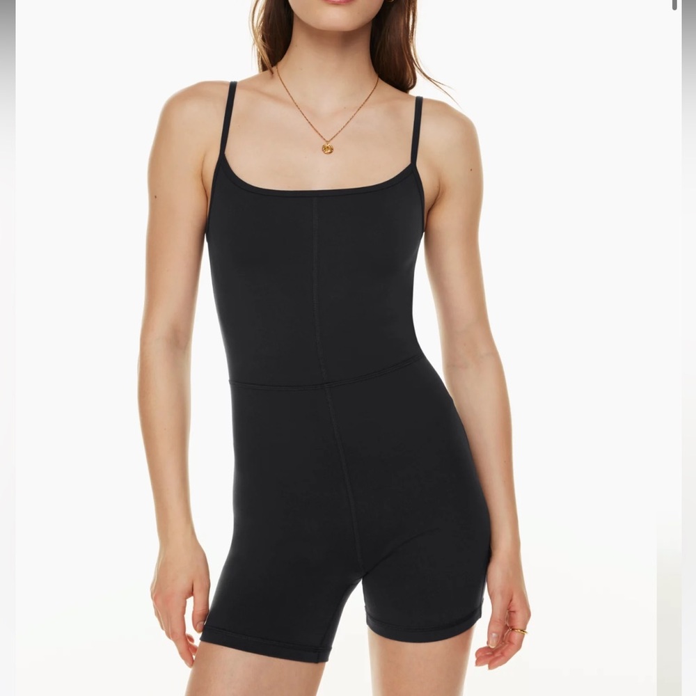 Aritzia Wilfred Free Divinity 5" Romper